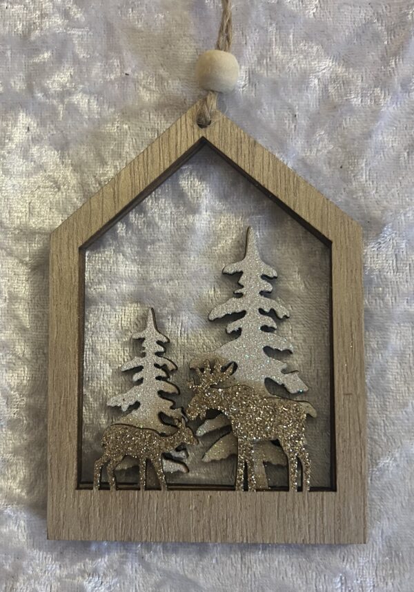 10cm Wooden House Shaped Deer Scene